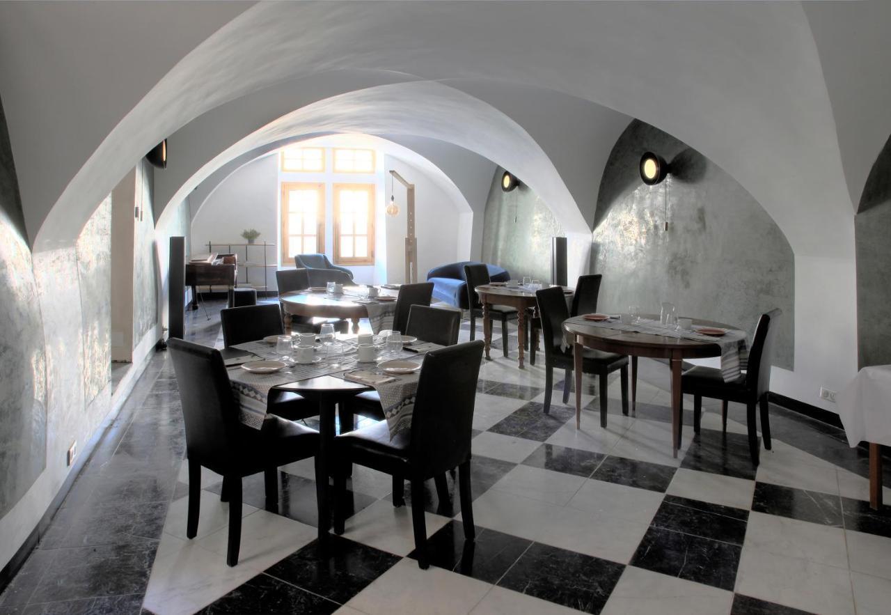La Maison D'en Bas Des Seigneurs Pensión *