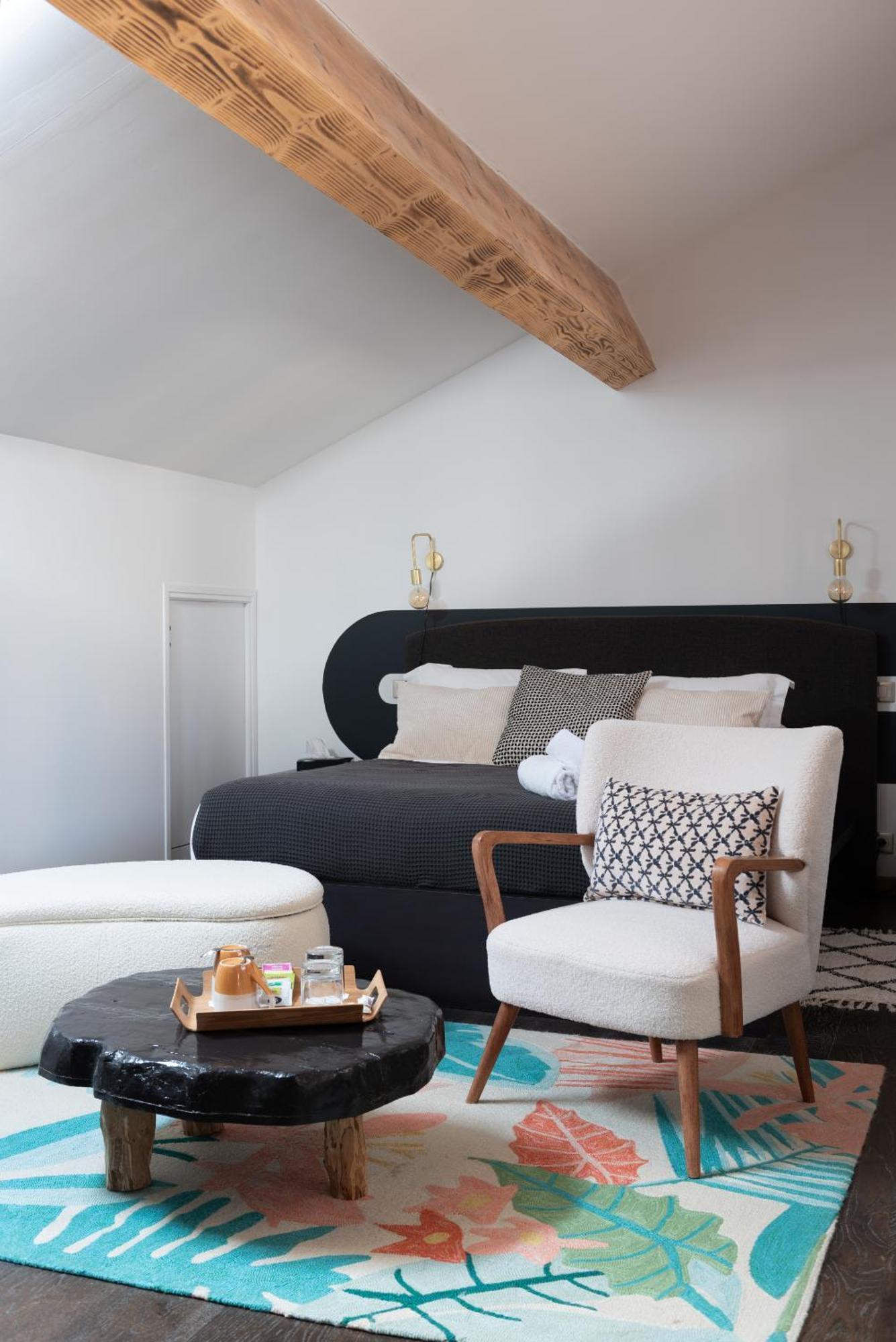 La Maison D'en Bas Des Seigneurs * Cucuron